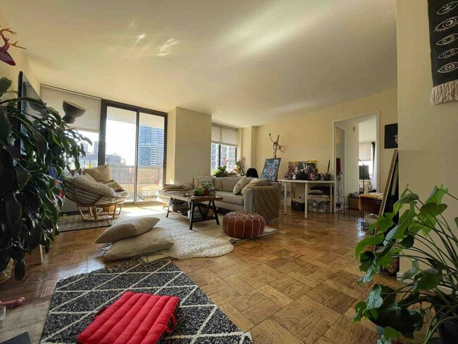 Photo - 330 E 38th St Unit ID1358388P