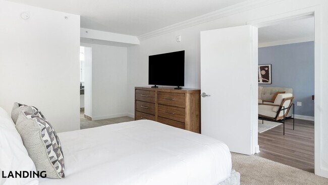 Photo - 2851 Maingate Village Cir Unit 8-105