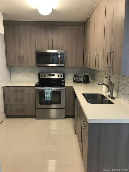 Photo - 3801 S Ocean Dr Unit 10V