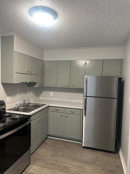 Photo - 363 Highland Ave NW