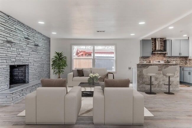 Photo - 4524 Harvey Dr