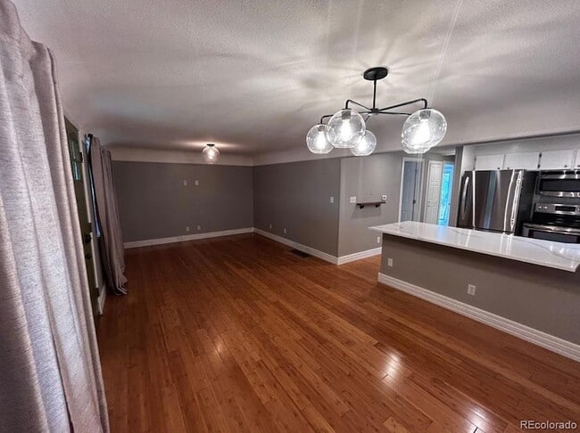 Photo - 2820 S Acoma St