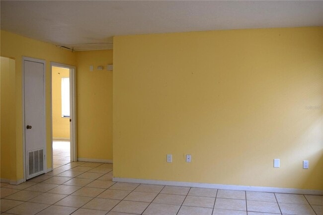 Photo - 7423 SW 42nd Pl Unit 2
