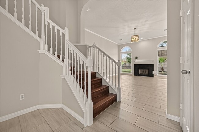 Photo - 5015 Cottonglen Ct