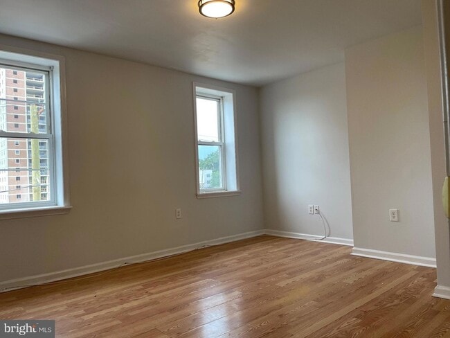 Photo - 2427 N 10th St