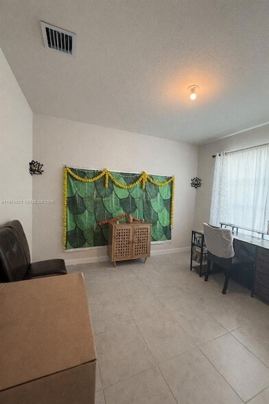 Photo - 1081 NW 5th St