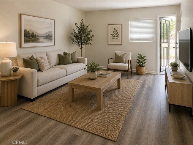 Building Photo - 36947 Melrose Dr Unit D