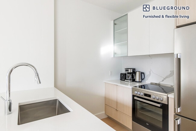 Photo - 218 Front St Unit FL5-ID2186