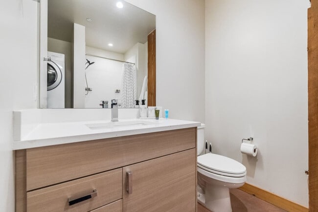 Photo - 2120 Commerce St Unit SI ID1045870P