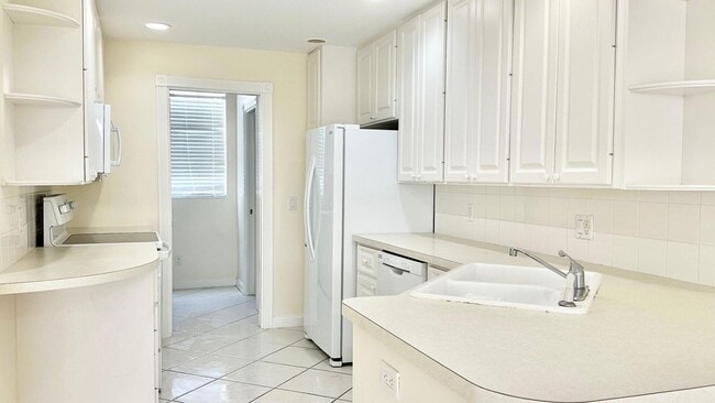 Photo - 2171 Tigris Dr