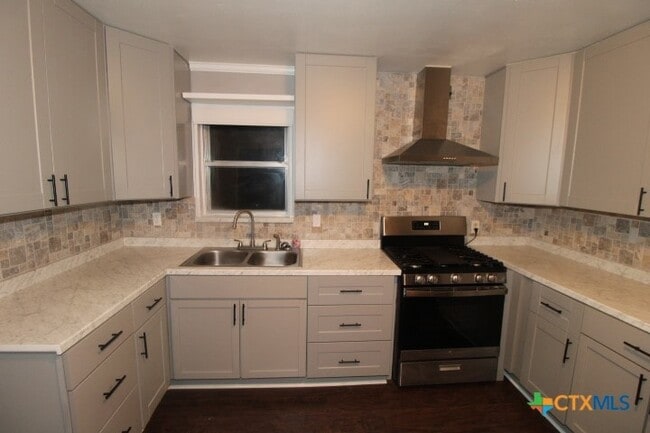 Photo - 2104 Brantley Ave