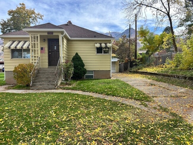 Building Photo - 3580 Van Buren Ave