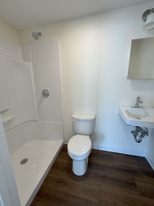 Photo - 162 Narragansett St