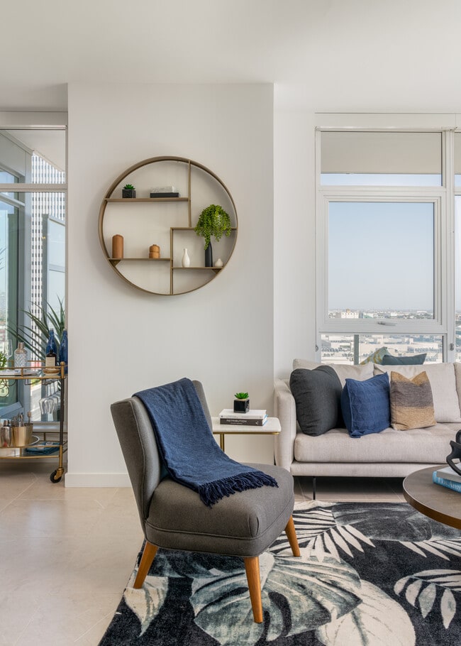 Photo - Hope + Flower