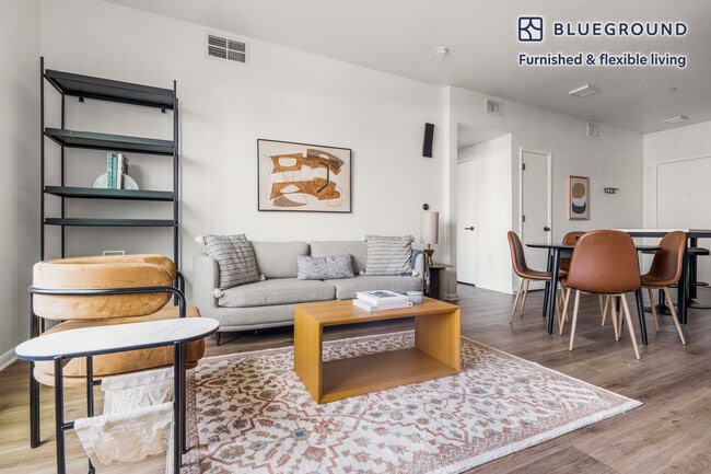 Photo - 3210 Esperanza Crossing Unit FL2-ID366