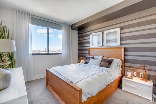 Bedroom - Intown Apartments
