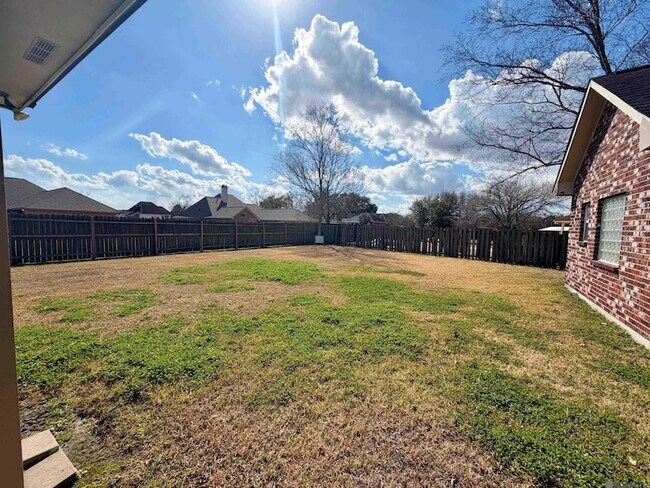 Photo - 10630 Hilltree Dr