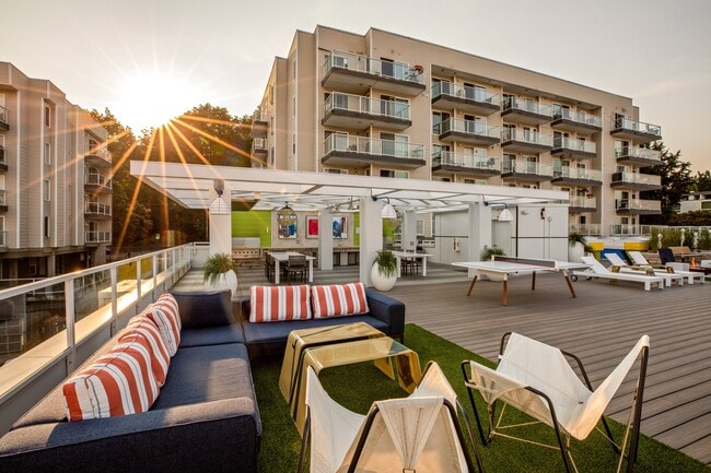 Photo - The Summit at Lake Union