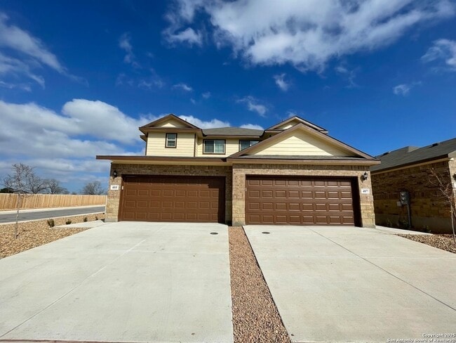 Building Photo - 405 Emma Dr