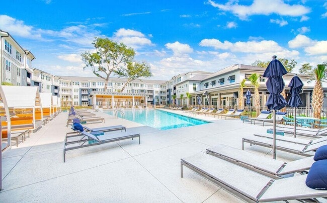 Photo - 9691 Patriot Blvd