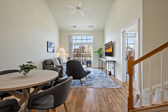 Photo - 1800 Diagonal Rd Unit SI ID1395448P