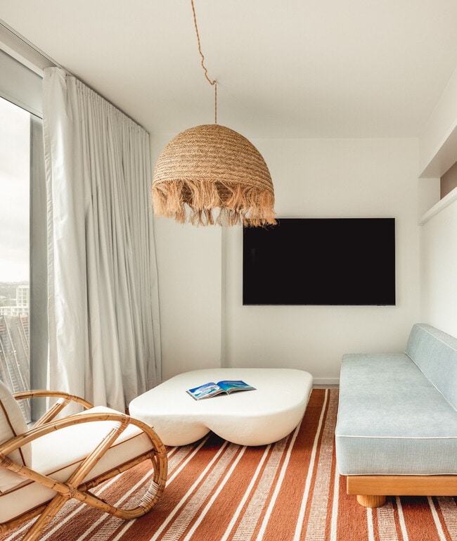 Building Photo - 221 SW 1st Ave Unit ID1023627P