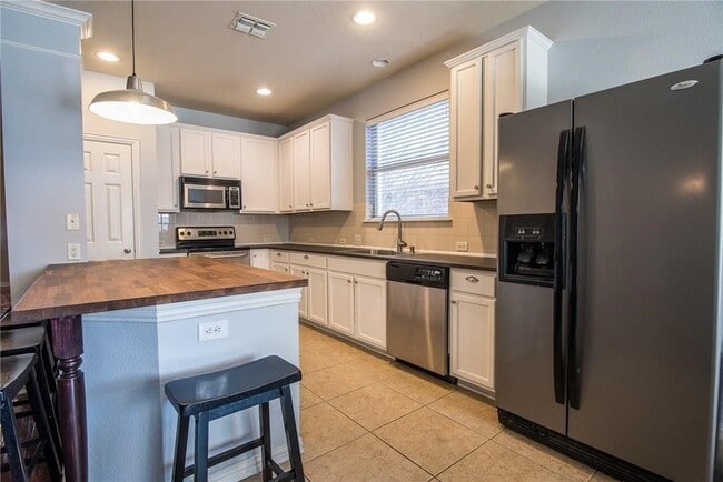 Photo - 1412 Kittyhawk Dr