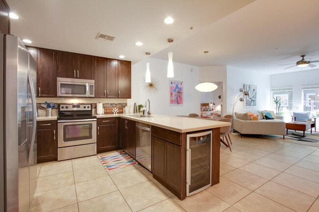 Photo - 5450 E Deer Valley Dr Unit SI ID1386097P