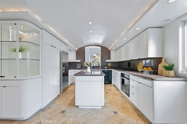 Photo - 411 Goldenrod Ave