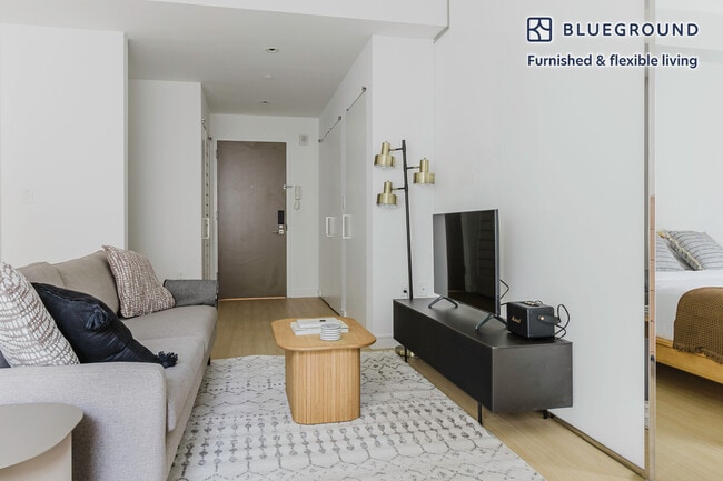 Photo - 572 11th Ave Unit FL8-ID1567