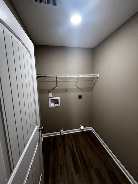 Photo - 213 Thomas St