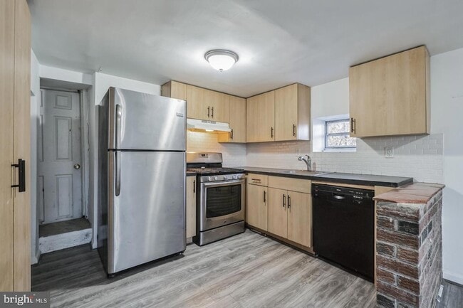 Photo - 131 Jefferson St