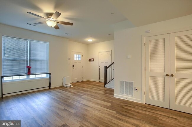 Photo - 30 Parkview Dr