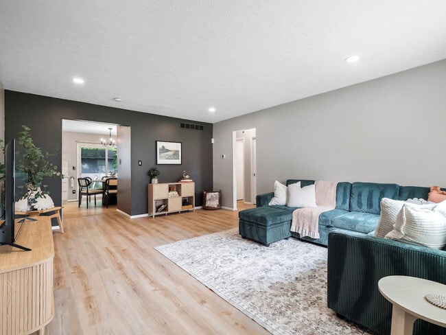 Building Photo - 291 Hunter Ave Unit SI ID1496075P