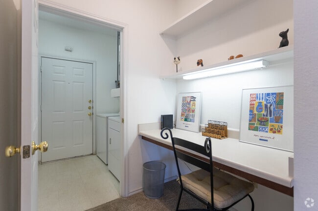 2BR, 2BA - 1,308 SF - The Dominion