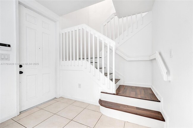 Photo - 1555 NE 33rd Rd