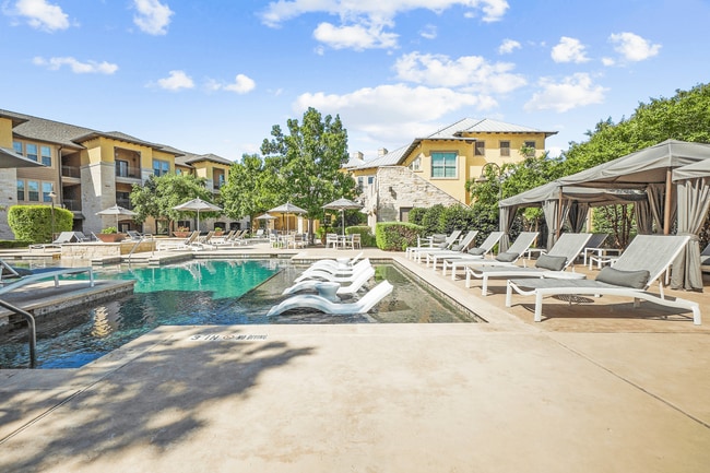 Photo - Grand at The Dominion Apartments