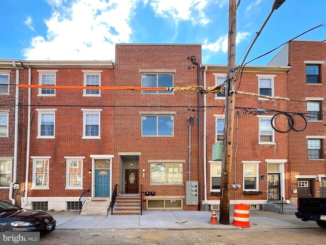 Building Photo - 1134 Mt Vernon St Unit 1