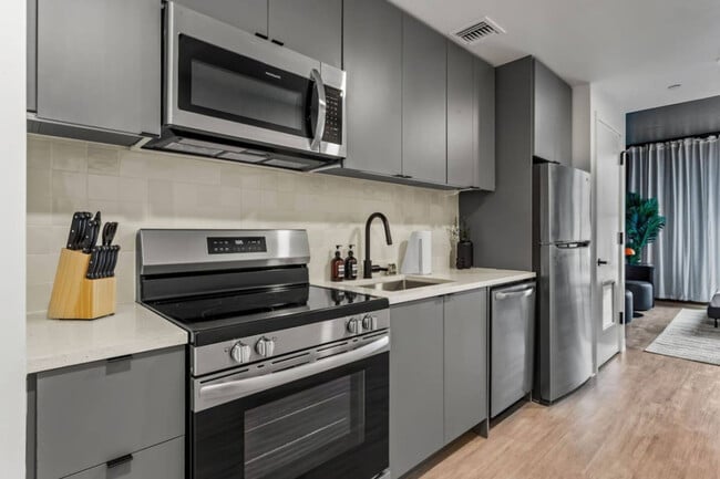 Photo - 1704 N 17th St Unit SI ID1312538P