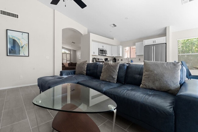 Building Photo - 3437 E Tonto Ln Unit ID1359738P