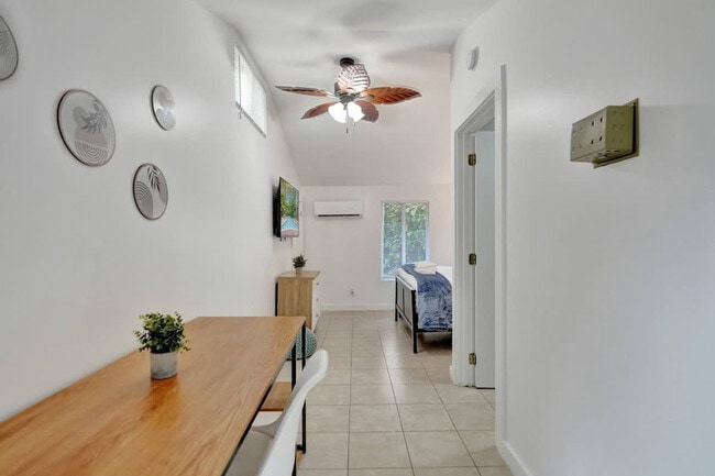 Photo - 1115 SW 4th St Unit SI ID1504026P