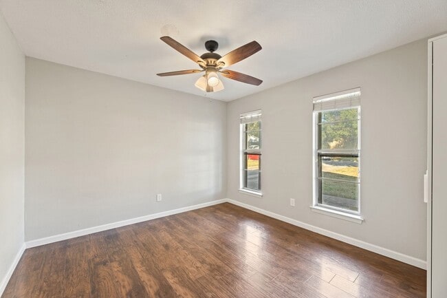 Photo - 8009 Northbrook Dr