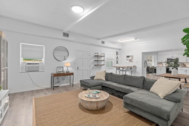 Building Photo - 4265 Wee St Unit SI ID1234548P