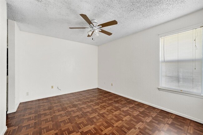 Photo - 7214 Salt Springs Dr Unit A