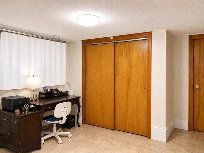Photo - 24 Bencliffe Cir Unit G