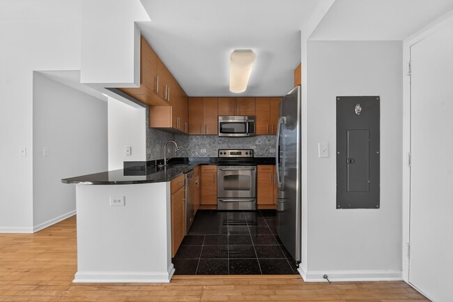 Photo - 102 Christopher Columbus Dr