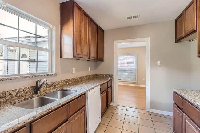Photo - 224 E Boyd St