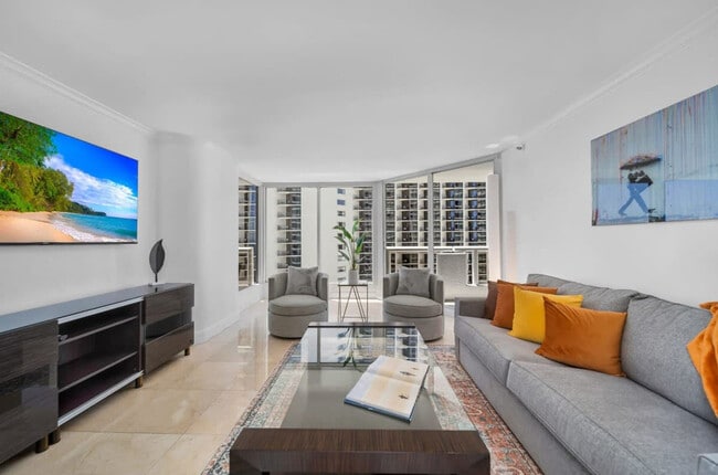 Photo - 1717 N Bayshore Dr Unit ID1054095P