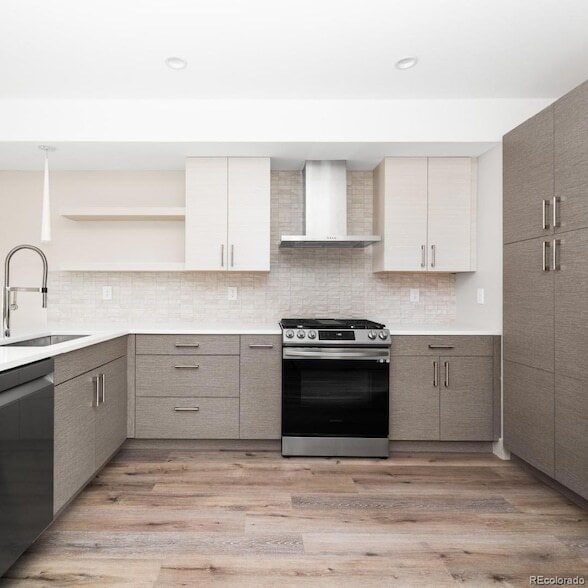 Photo - 1318 Yates St