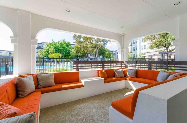 Photo - Palermo by the Park